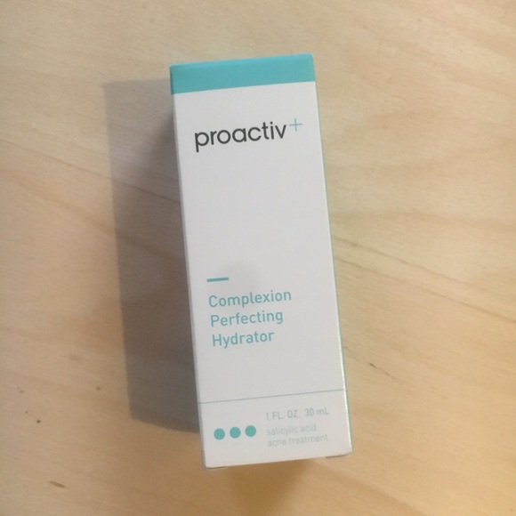 Proactiv Complexion Perfecting Hydrator NEW - Picture 1 of 2
